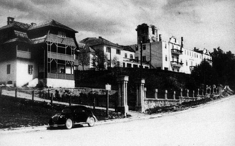 Das Hotel Plitvice nach dem Brand von 1939